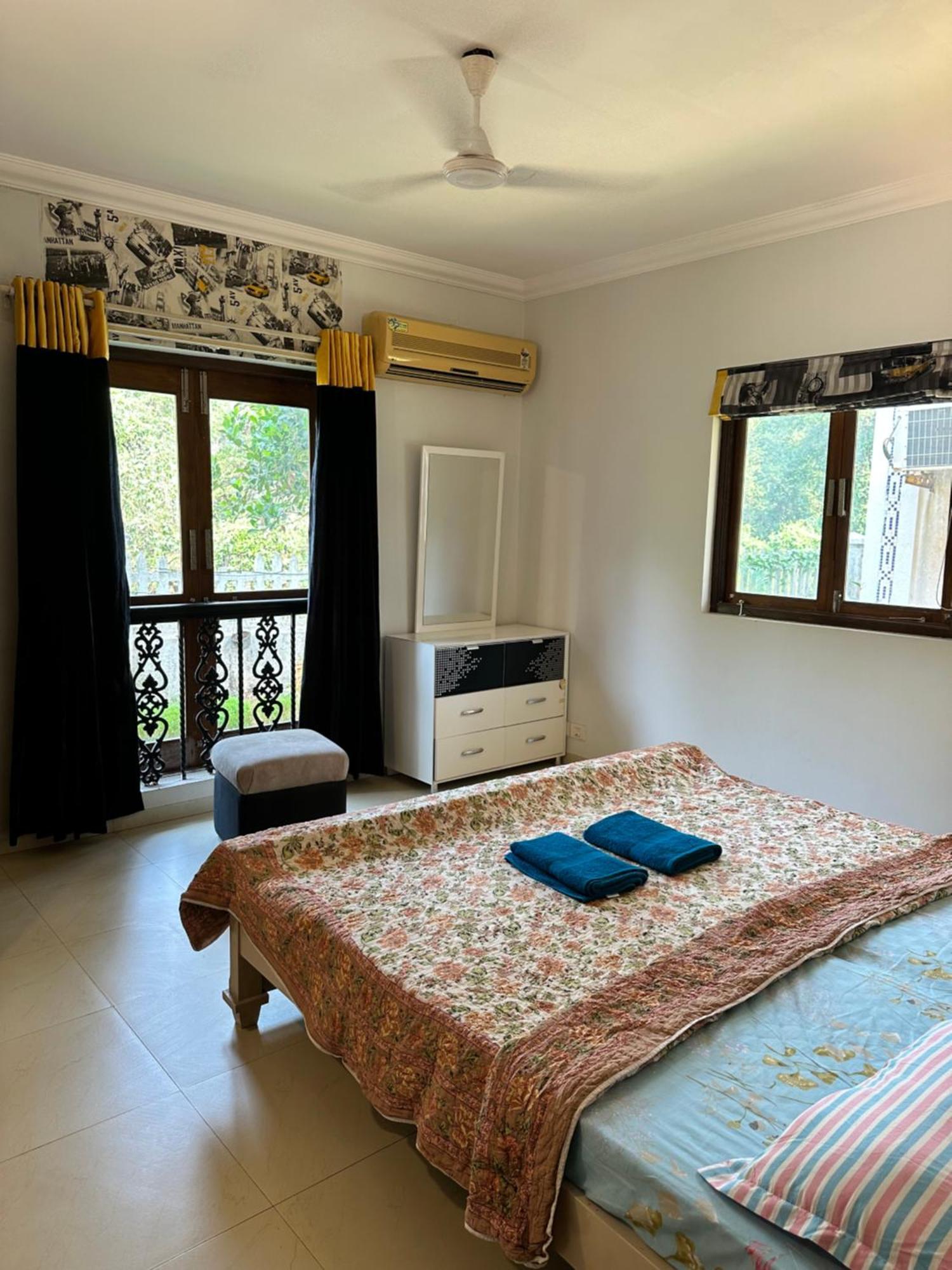 Riviera Hermitage Anjuna Esterno foto