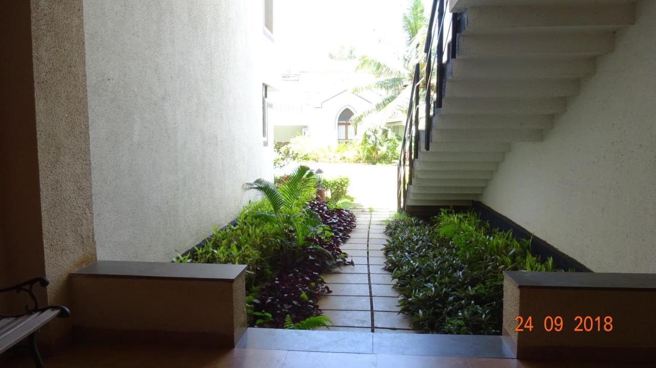 Riviera Hermitage Anjuna Esterno foto